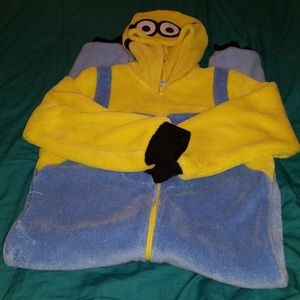 Minion outfit